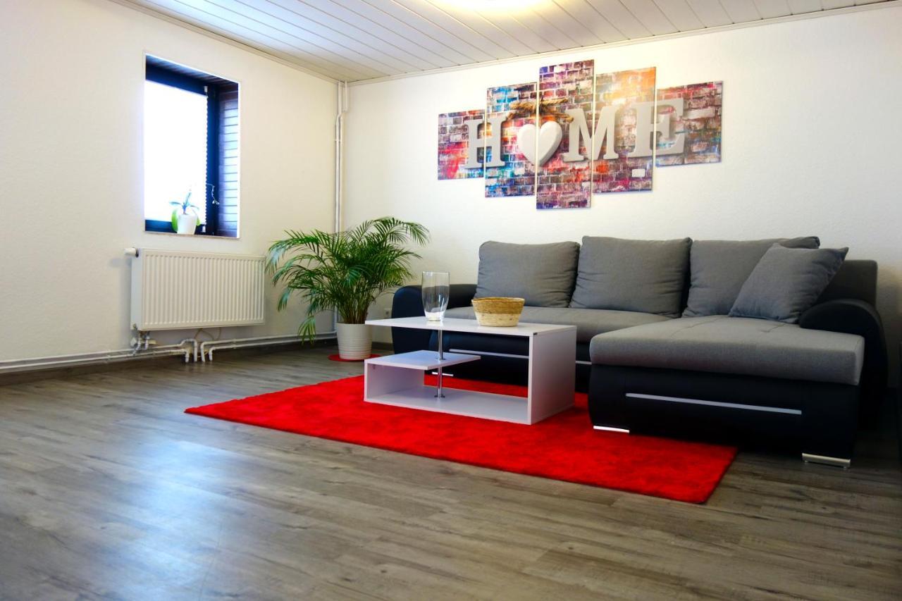 Happy-Homes Red - Up To 5 - Kueche - W-Lan - Netflix - Honig - Terrasse Altenstädt Exteriör bild