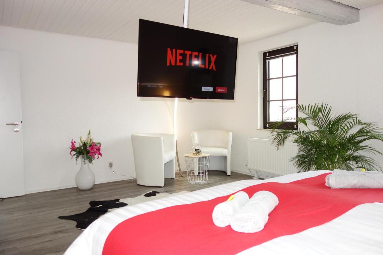 Happy-Homes Red - Up To 5 - Kueche - W-Lan - Netflix - Honig - Terrasse Altenstädt Exteriör bild